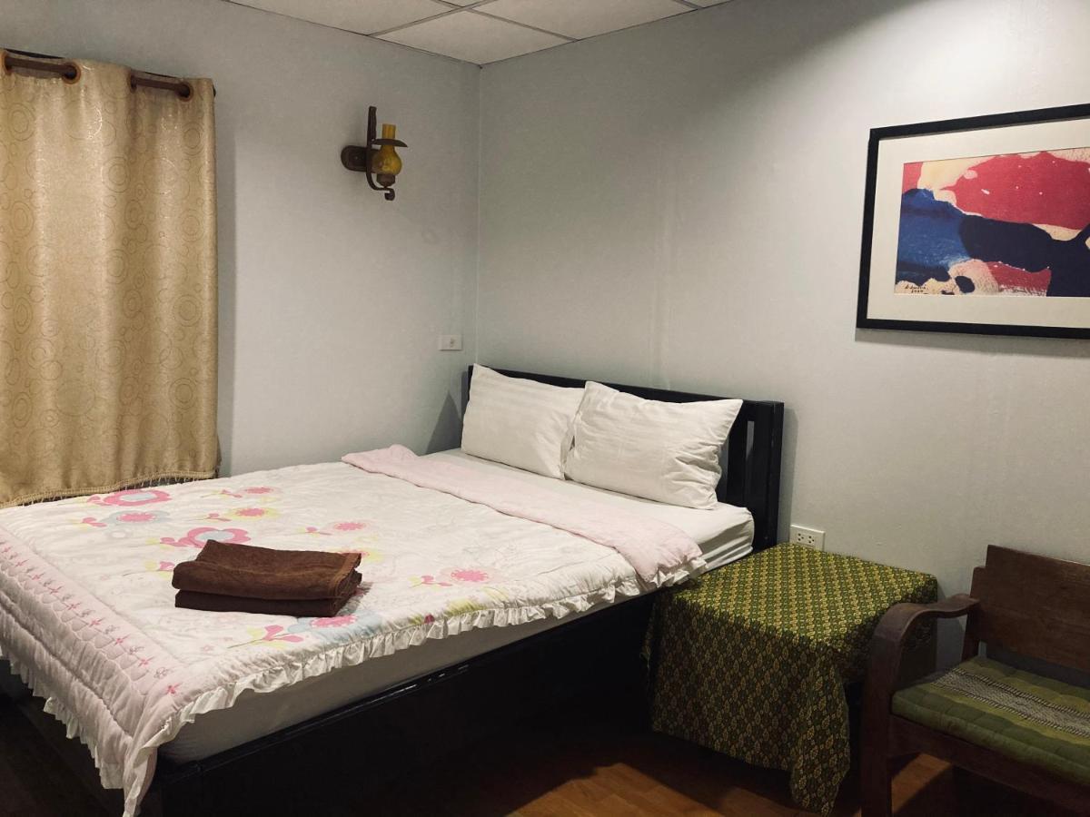 Noom Guesthouse Lop Buri Dış mekan fotoğraf