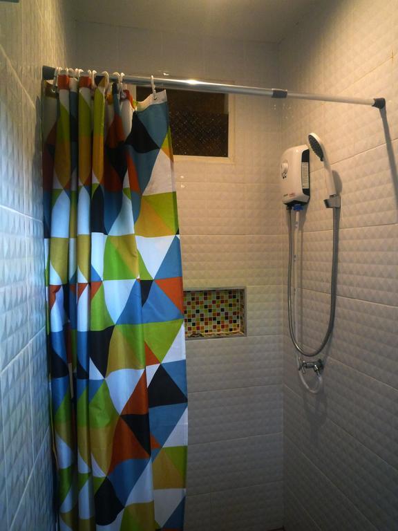 Noom Guesthouse Lop Buri Dış mekan fotoğraf